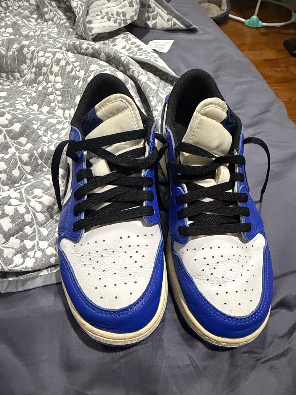 Jordan Low-Top Sneakers in White and Blue